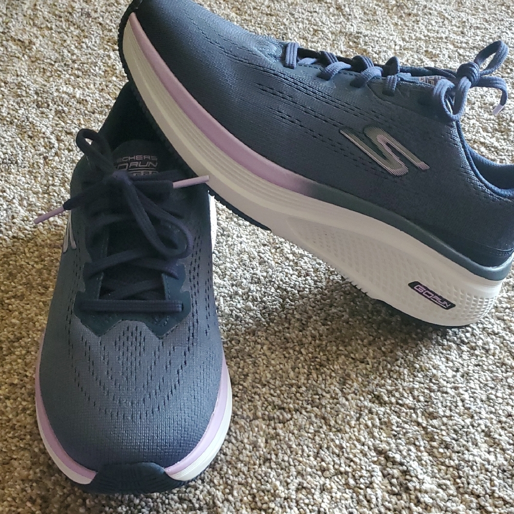 Skechers Women's Blue and Purple Sneakers